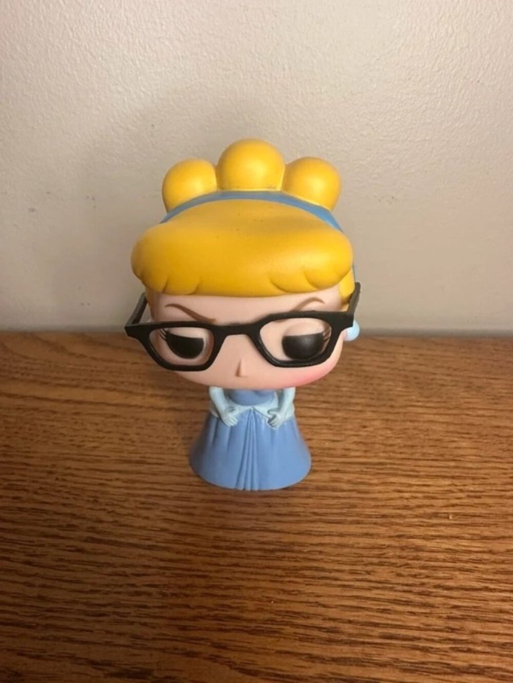 Funko Pop Disney Cinderella Hot Topic Exclusive Vinyl Figure 157 Collectible Toy